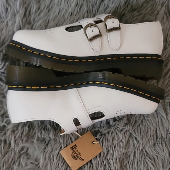 Dr. Martens White Heart Flats - Picture 4 of 8